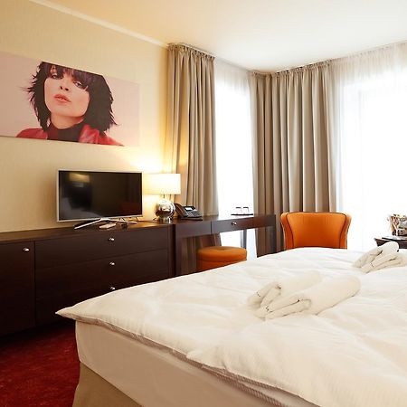 Hotel Bystra Snina Zewnętrze zdjęcie
