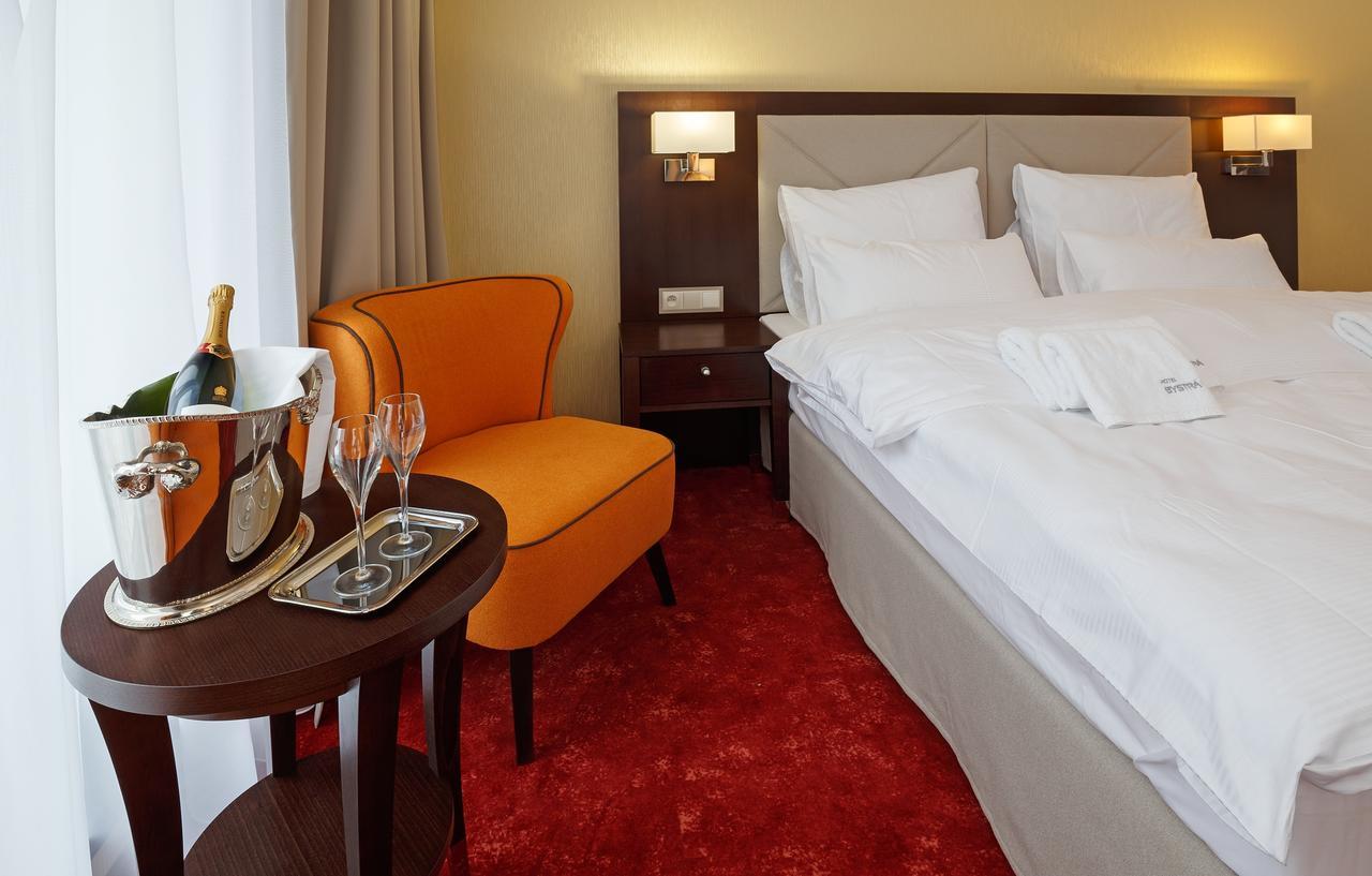 Hotel Bystra Snina Zewnętrze zdjęcie