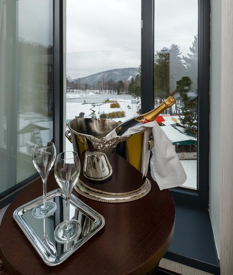 Hotel Bystra Snina Zewnętrze zdjęcie